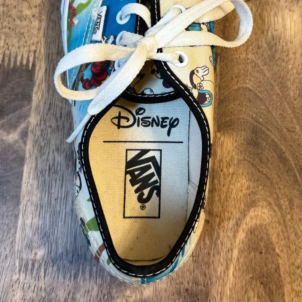 VANS X Disney Old Skool Sneaker Mickey Minnie Aloha Hawaiian Luau Women's 6.5